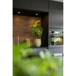 Bloempot Lydia - D31 X H28cm - Shiny Green -Groene Tuin Verkoop bloempot lydia shiny green bloempot 3 1