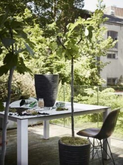 Capi Bloempot Nature Elegant Row NL - D34 X H47cm - Zwart -Groene Tuin Verkoop vaas elegant laag row nl 36x47 zwart bloempot 7 8